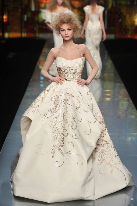 Dress with a corset fashionable