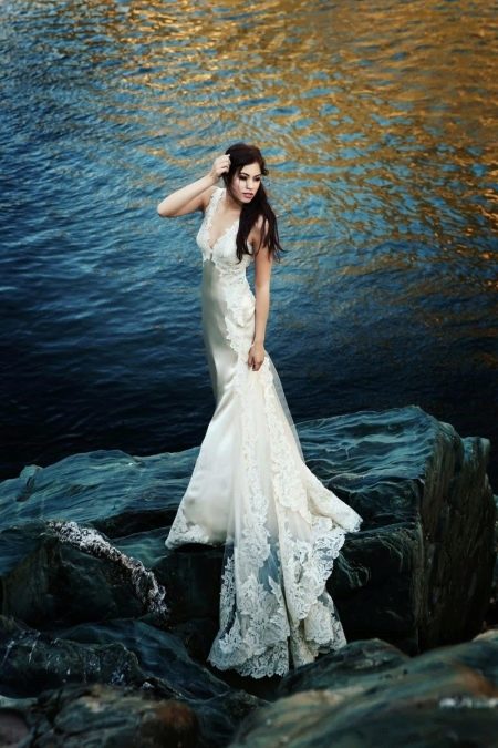 Beautiful white dress with fluff
