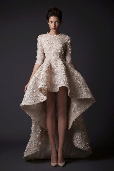 Shoes for a short dress with a train