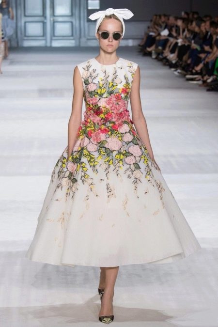 Floral dress in the style of dudes