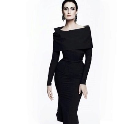 Dress for women with an hourglass figure
