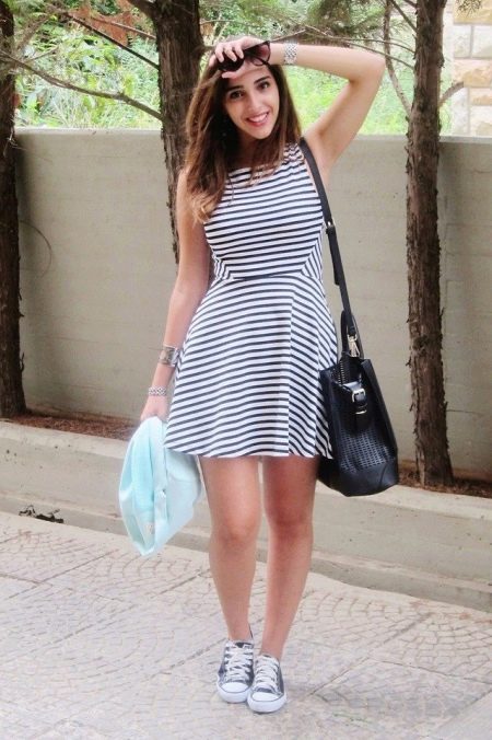 Horizontal striped short dress in combination with sneakers