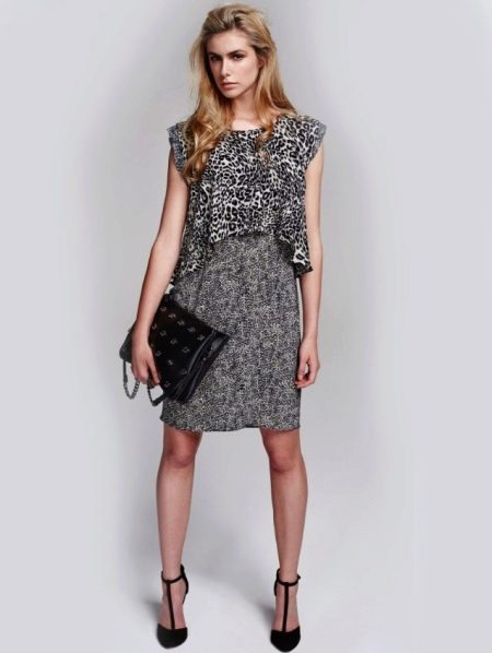 Casual gray dress