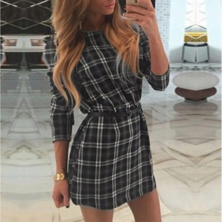 Robe à carreaux noir et gris