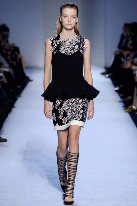 Autumn dress with peplum