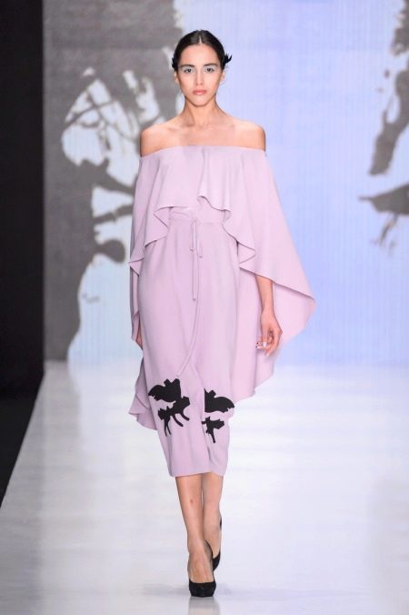 Robe à capuche en crêpe de Chine