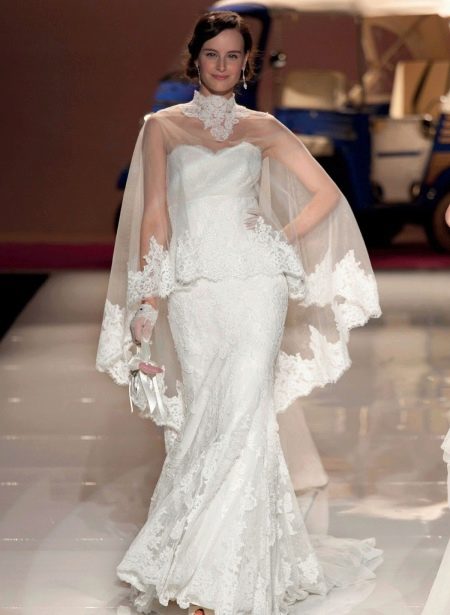 Cape with lace for a wedding dress