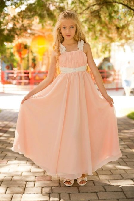 High-waisted dress for a girl of 11 years old
