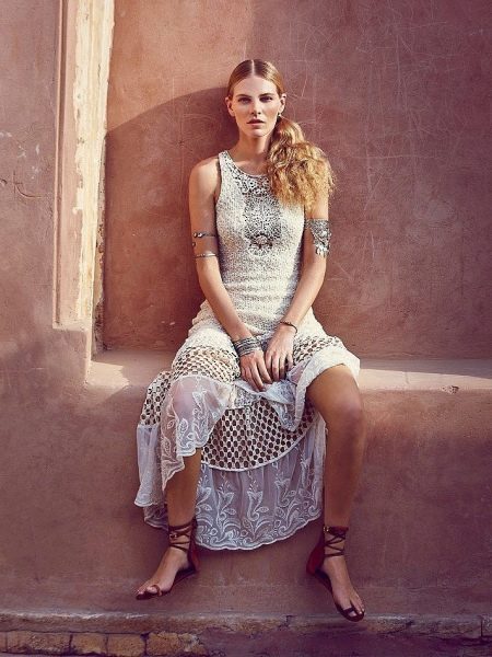 Decorations for a lace dress in boho style