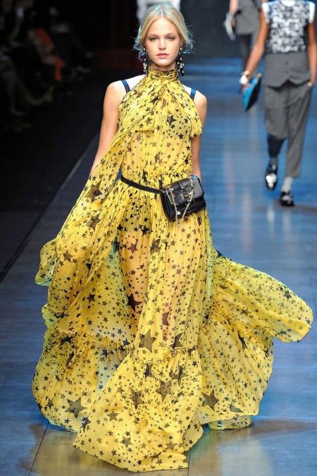 Accessories for a yellow summer dress