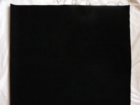 Preparation of fabric for sewing a half-sun skirt (tapered skirt) with a zipper