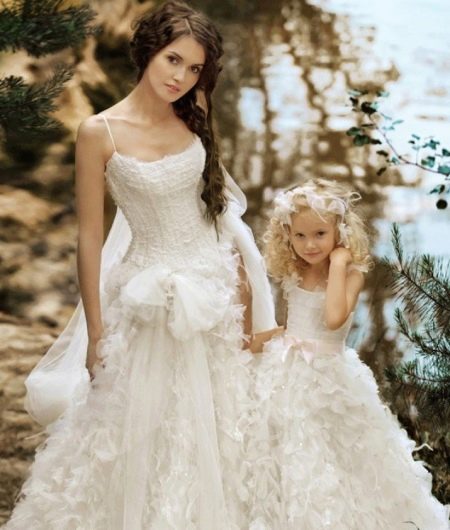 Gorgeous wedding puffy dress for a girl