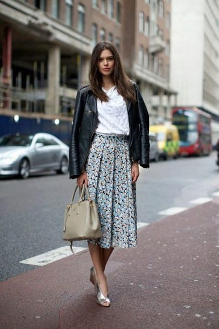 Below the knee flared a-line skirt for girls with wide hips