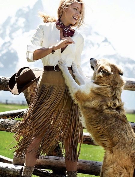 Fringed suede sand skirt